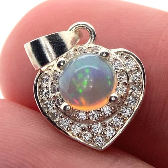 White Precious Opal 1.12ct Platinum Finish Solid 925 Sterling Silver Pendant - Picture 1 of 5